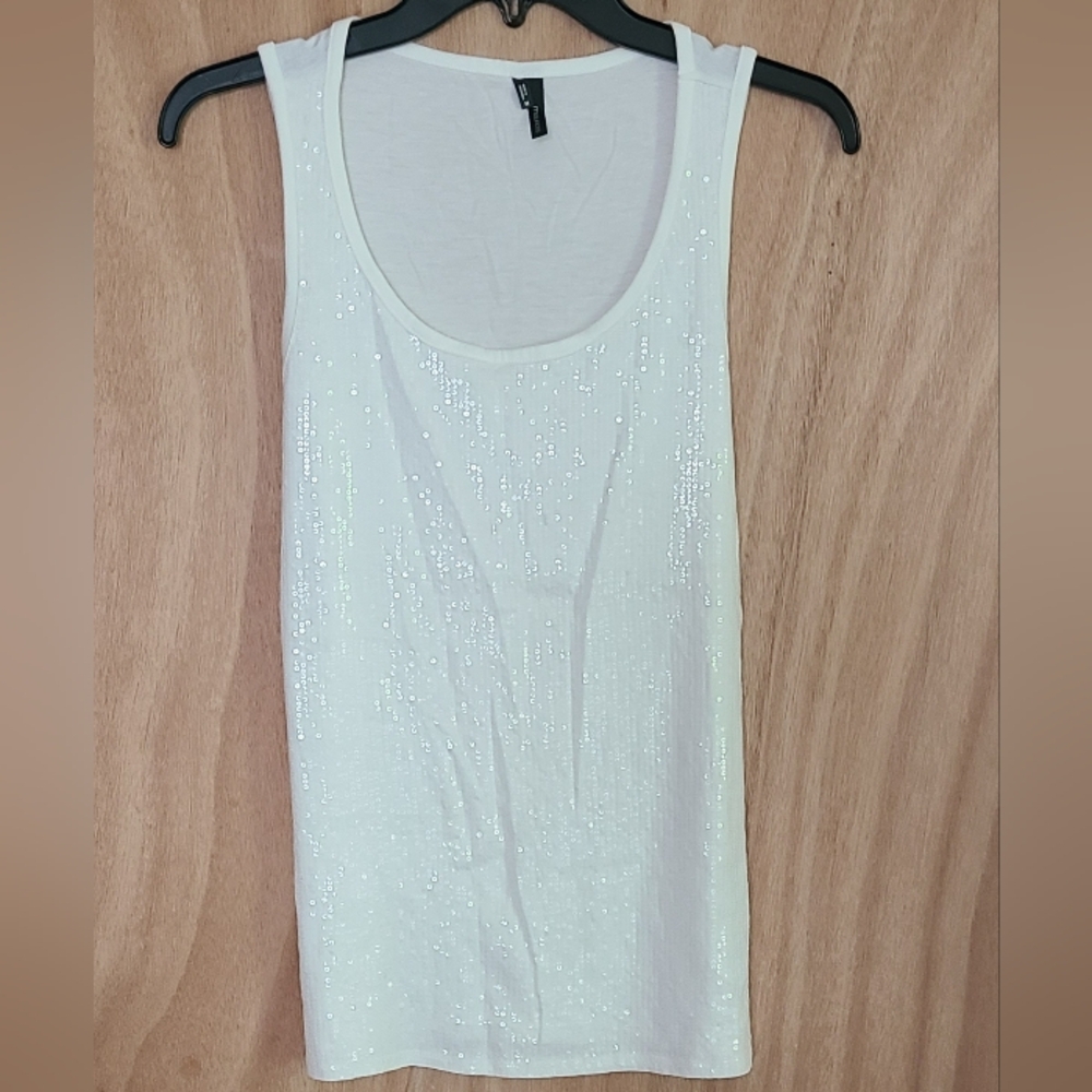 NWOT beautiful ivory sequin tank